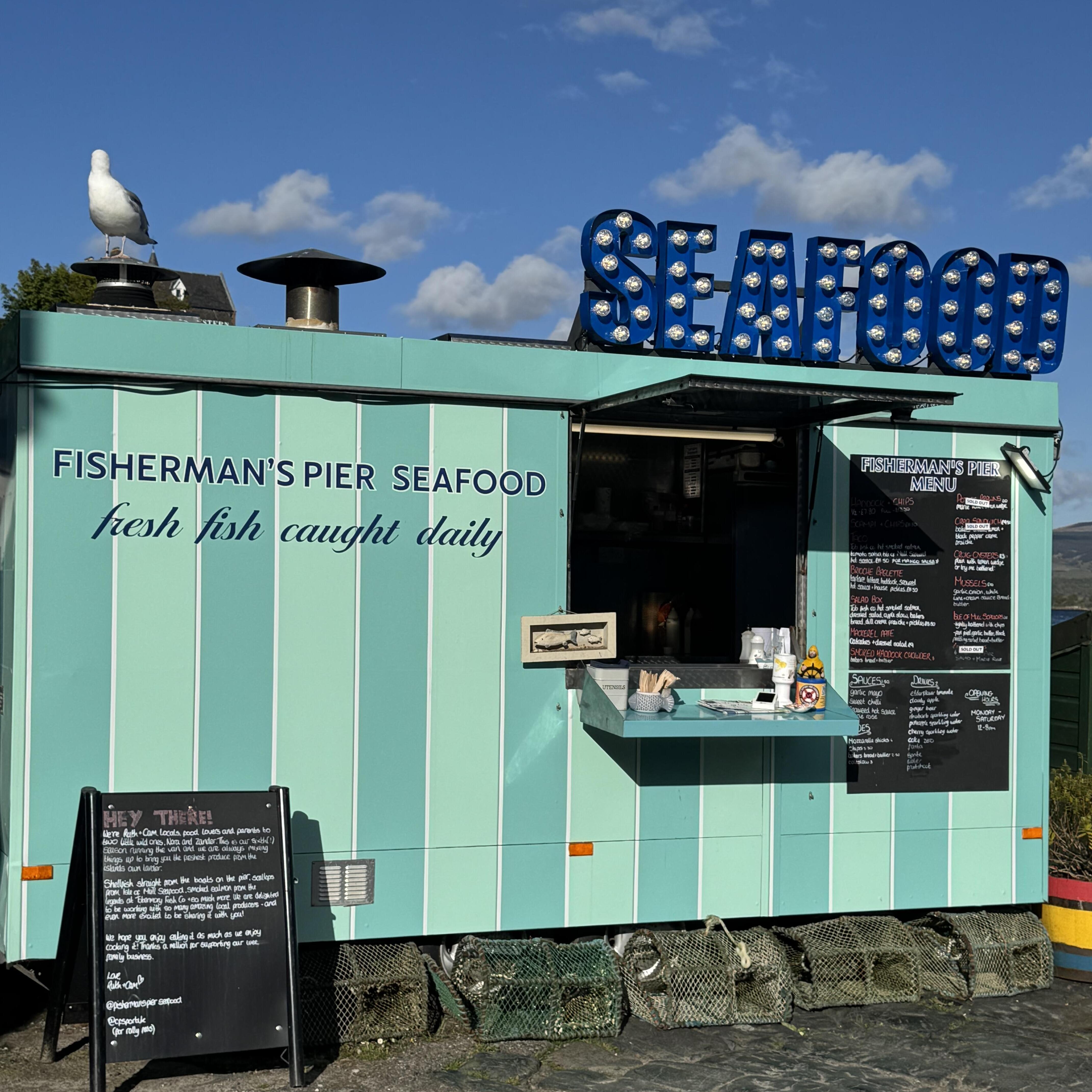 Join Our Team: Experienced Chef Wanted in Scenic Tobermory, Scotland - Earn £15 per hour!